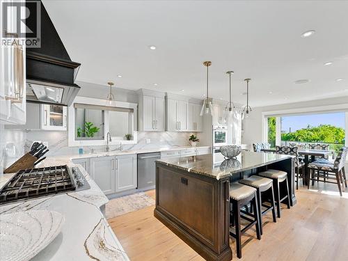 1524 Ottawa Avenue, West Vancouver, BC 