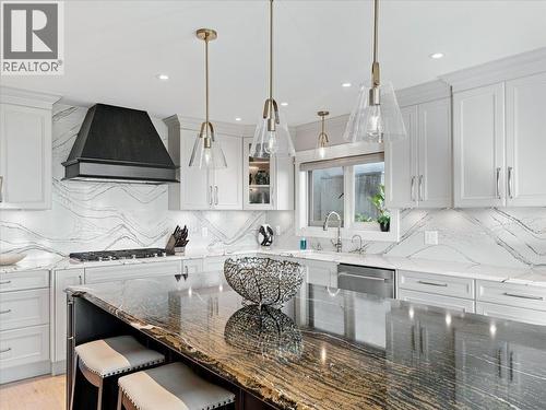 1524 Ottawa Avenue, West Vancouver, BC 