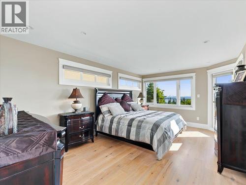 1524 Ottawa Avenue, West Vancouver, BC 