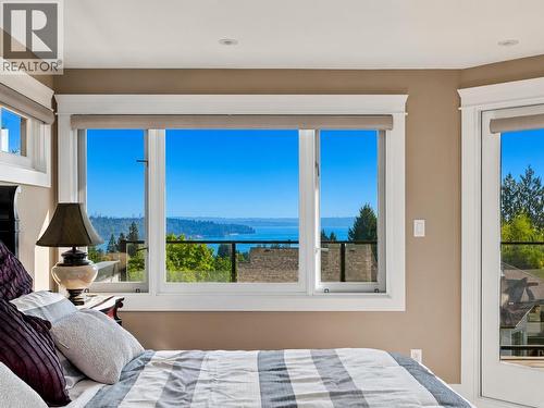 1524 Ottawa Avenue, West Vancouver, BC 
