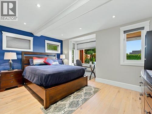 1524 Ottawa Avenue, West Vancouver, BC 