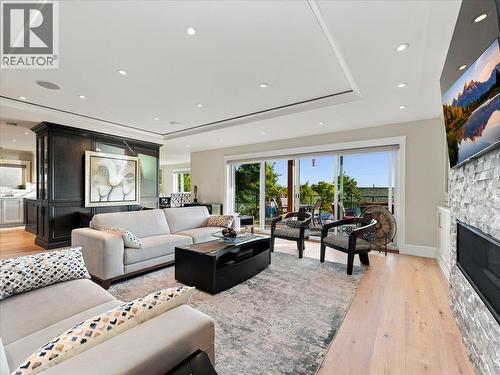 1524 Ottawa Avenue, West Vancouver, BC 