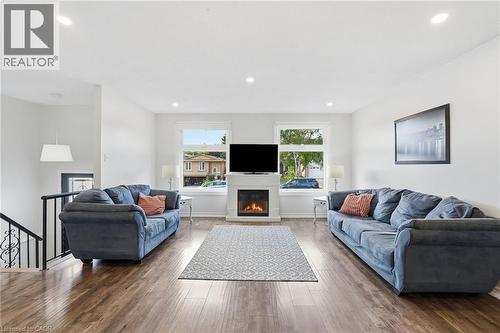 2328 Malcolm Crescent, Burlington, ON 