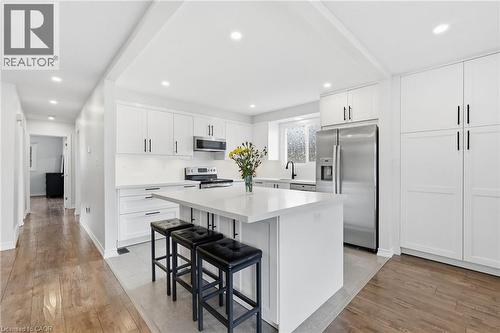 2328 Malcolm Crescent, Burlington, ON 