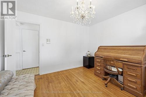 83 Oakridge Drive, Hamilton, ON 