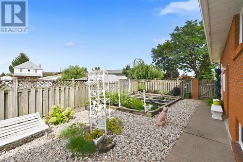 83 Oakridge Drive, Hamilton, ON 