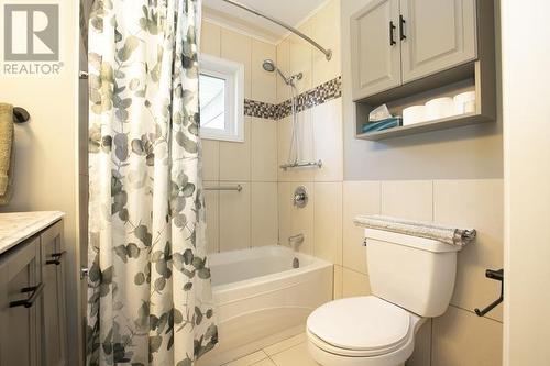 552 Lake St, Sault Ste. Marie, ON 