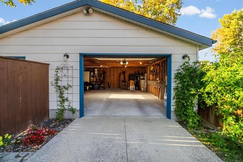 1147 Des Trappistes Street, Winnipeg, MB 