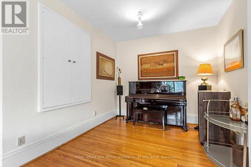 105 Roxborough Street E, Toronto, ON 