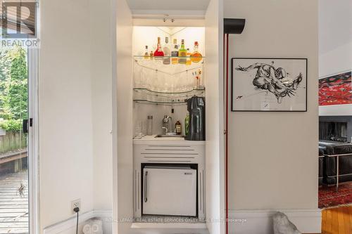 105 Roxborough Street E, Toronto, ON 
