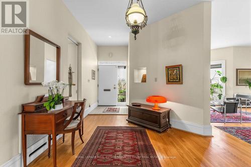 105 Roxborough Street E, Toronto, ON 