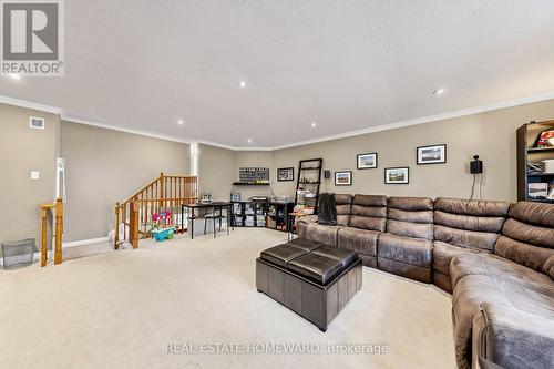 Family Room - 242 Badessa Circle, Vaughan, ON 