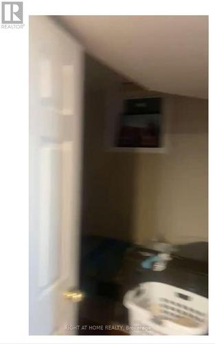 24 AMETHYST CIRCLE , Brampton, Ontario L6P 0Z3 5