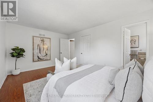 32 Valley Centre Drive, Toronto, ON 