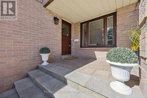 32 Valley Centre Drive, Toronto, ON 