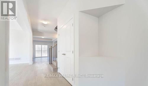 MAIN FLOOR - 1038 HARDY WAY , Innisfil, Ontario L0L 1W0 4