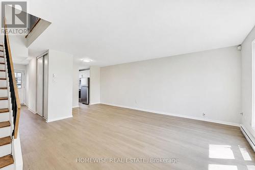 24 - 1400 WINDING TRAIL , Mississauga, Ontario L4X 1W9 4
