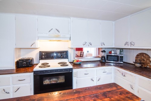 Kitchen - 14 Route 132 E., Saint-Denis-De La Bouteillerie, QC 