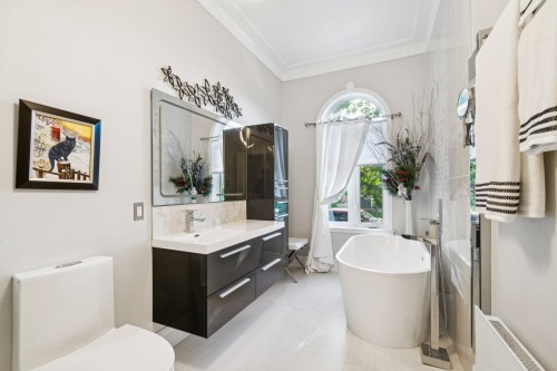 Salle de bains - 125 Rue Joseph-Vandal, Saint-Jean-Sur-Richelieu, QC 