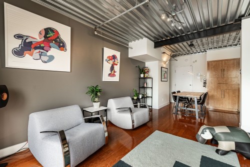 Salle familiale - 304-3282 Rue Ontario E., Montréal (Mercier/Hochelaga-Maisonneuve), QC 