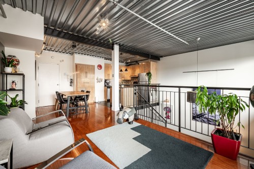 Salle familiale - 304-3282 Rue Ontario E., Montréal (Mercier/Hochelaga-Maisonneuve), QC 