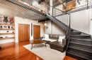 Salon - 304-3282 Rue Ontario E., Montréal (Mercier/Hochelaga-Maisonneuve), QC 
