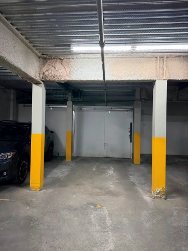 Garage - 304-3282 Rue Ontario E., Montréal (Mercier/Hochelaga-Maisonneuve), QC 