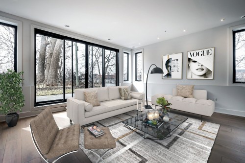 Salon - 5826 Av. Palmer, Côte-Saint-Luc, QC 