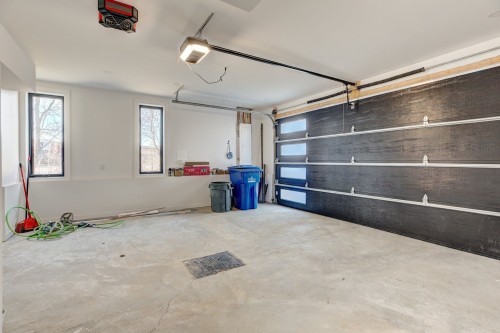 Garage - 5826 Av. Palmer, Côte-Saint-Luc, QC 
