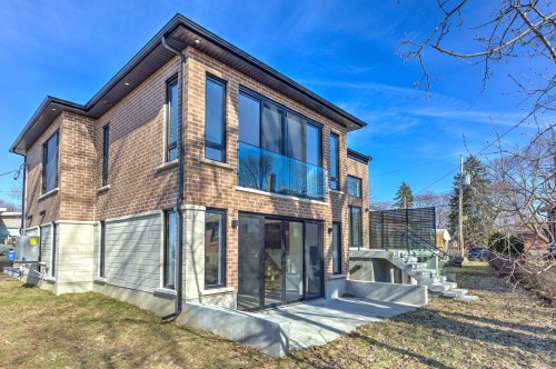 Terrasse - 5826 Av. Palmer, Côte-Saint-Luc, QC 