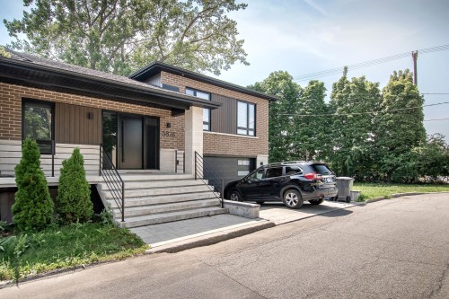 Façade - 5826 Av. Palmer, Côte-Saint-Luc, QC 