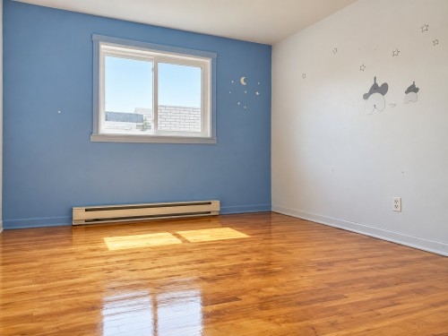 2205 Rue Rousseau , Montréal (LaSalle), QC H8N 1K6 2