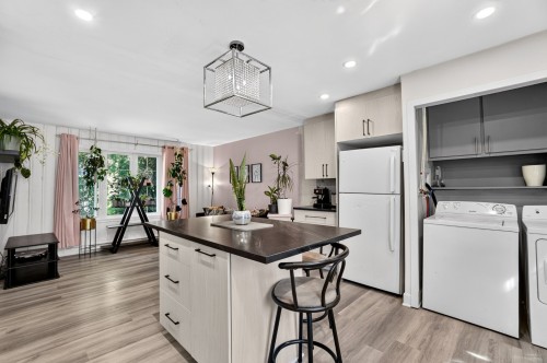 Kitchen - 314 Av. Des Terrasses, Laval (Auteuil), QC 