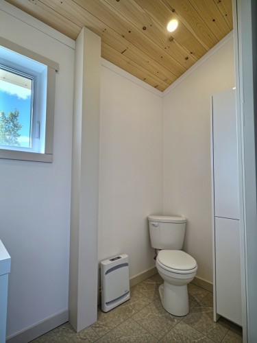 Powder room - 420 Ch. Des 7E-Et-1Er-Rangs, Lorrainville, QC 
