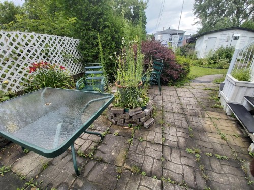 2111 Rue Papineau , Longueuil (Le Vieux-Longueuil), QC J4K 3L9 2