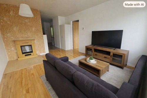2111 Rue Papineau , Longueuil (Le Vieux-Longueuil), QC J4K 3L9 4