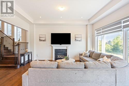 88 Pheasant Ridge Drive, Whitby, ON 