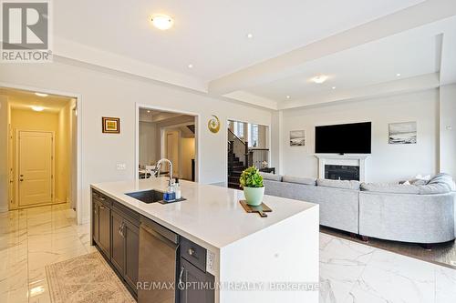88 Pheasant Ridge Drive, Whitby, ON 