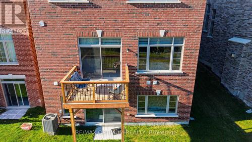 88 Pheasant Ridge Drive, Whitby, ON 