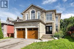 7299 WALDORF WAY Mississauga, ON L5N 7P7