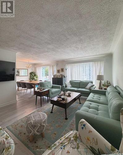 24 SABINE ROAD , Toronto, Ontario M9B 3A8 4