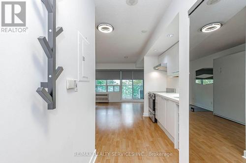 208 - 19 Avondale Avenue, Toronto, ON 