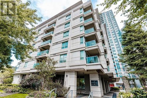 208 - 19 Avondale Avenue, Toronto, ON 