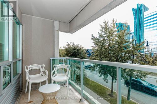 208 - 19 Avondale Avenue, Toronto, ON 