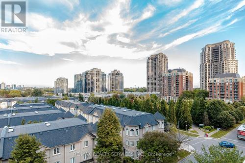 208 - 19 Avondale Avenue, Toronto, ON 