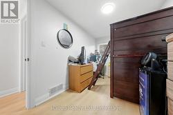 Lower level bedroom 2 - 