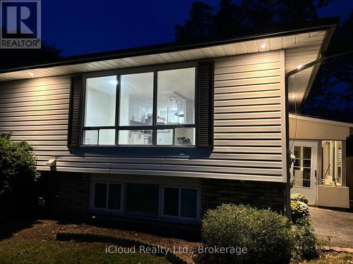 Gorgeous at night! - 3 Manley Crescent, Thorold, ON 
