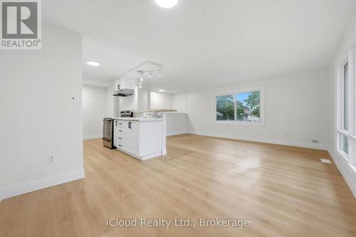 Bright open concept main floor living/dining - 3 Manley Crescent, Thorold, ON 