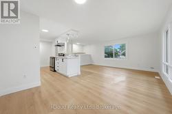 Bright open concept main floor living/dining - 