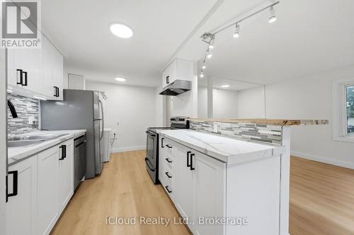 New cabinets & countertops - 3 Manley Crescent, Thorold, ON 